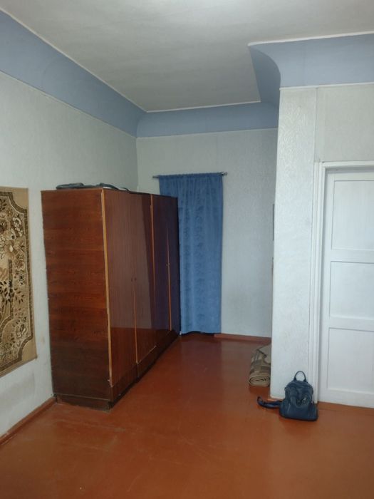 Продам найдешевшу кімнату з балконом біля метро Холодна Гора.