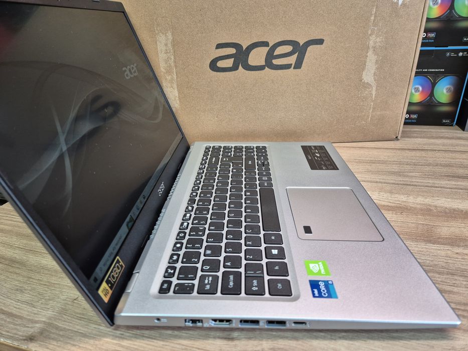 Acer Aspire 5 i5 12GB 512 SSD Nvida MX450 IPS Windows 11