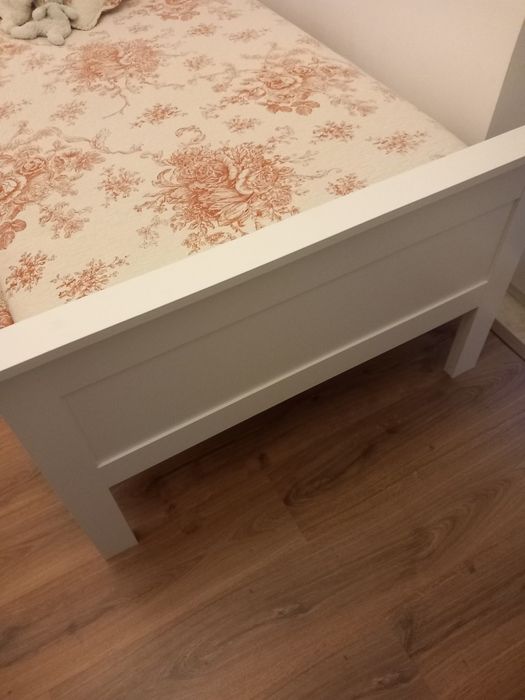 Cama de Solteiro Lacada - IMPECÁVEL