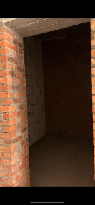 Продаж комерційного приміщення у новобудові