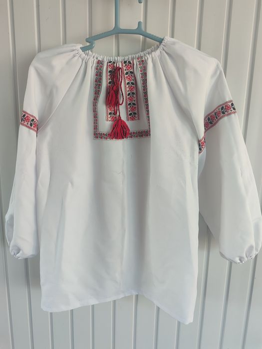 Вишиванка для дівчинки