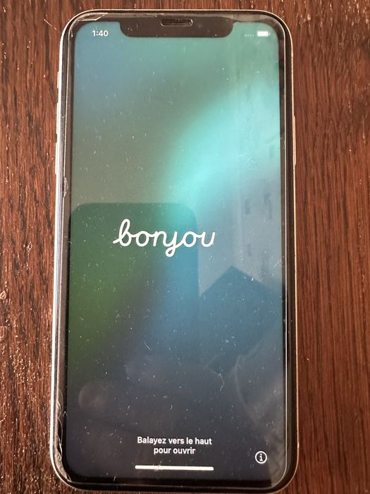 Продам Айфон10XR 128 гігаб памяті