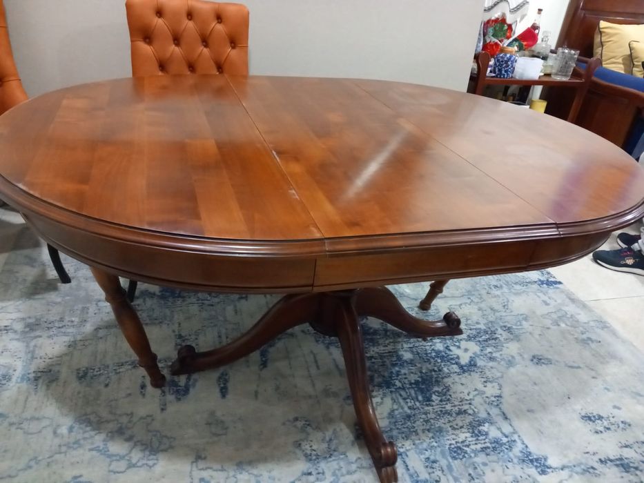 Conjunto mesa e cadeiras em madeira de cerejeira