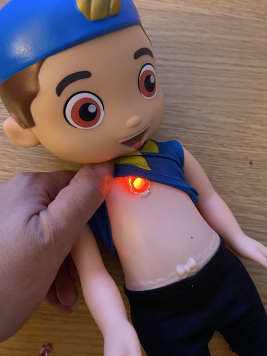 Boneco Luccas Neto