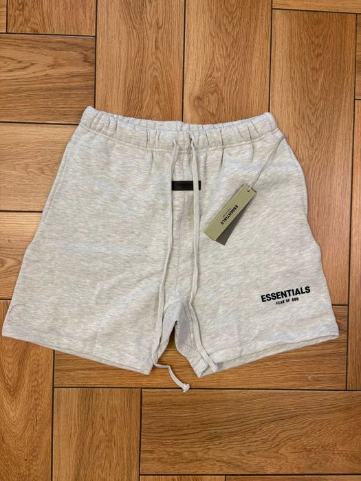 Spodenki Essentials – Nowe z metką – Rozmiar L
