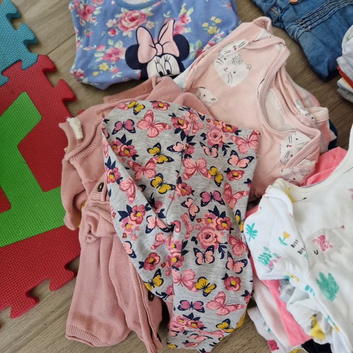 Zestaw ubrań dla dziewczynki od urodzenia do 1,5 roku