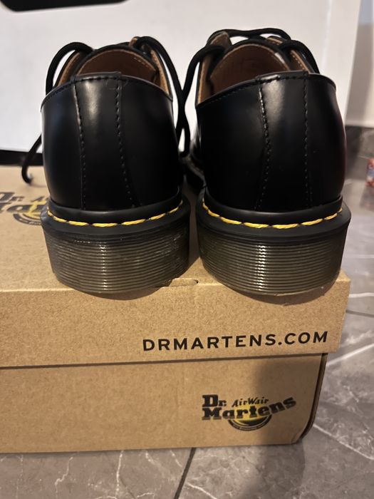 Sapatos pretos Dr. Martens 1461 tamanho 37