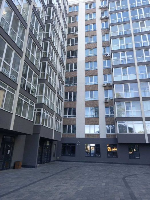 Продам однокомнатную в ЖК Акварель
