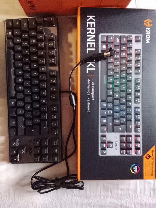Conjunto gaming / teclado e fones !