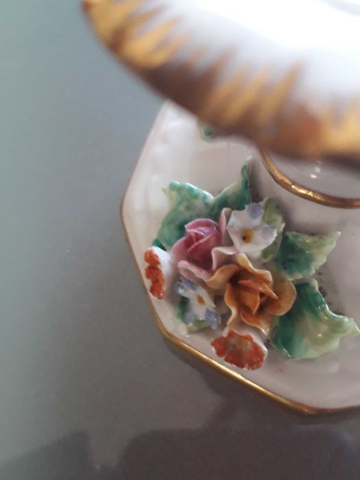 Castiçais antigos em porcelana Vista Alegre