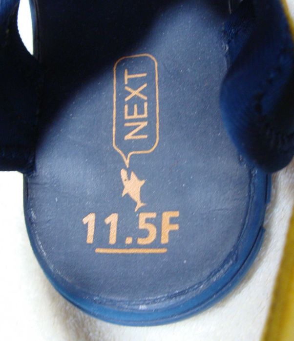 Босоножки, сандалии Next Размер 30 (19 см)