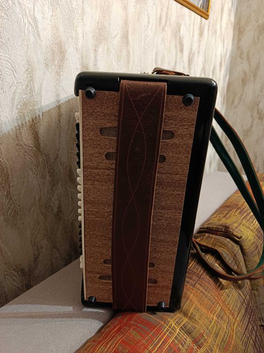 Дуже гарний баян ЕРА