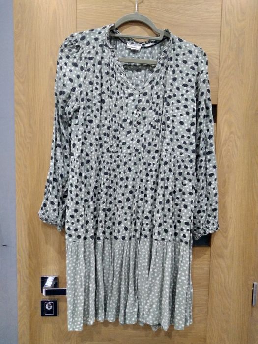 Cudna sukienka FAT FACE rozmiar L/2XL biust 110cm