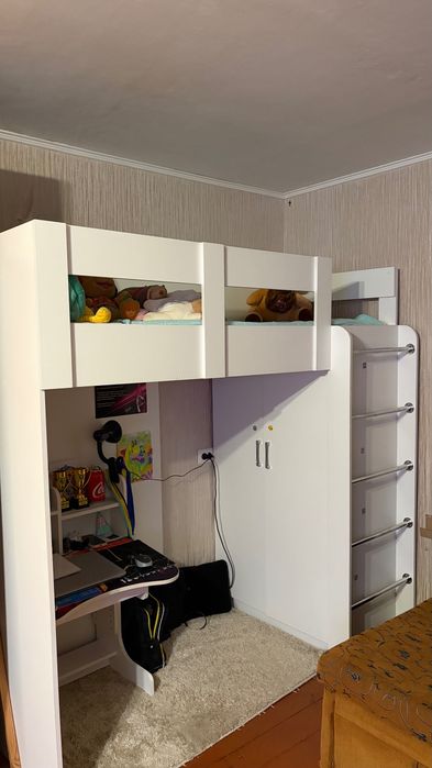 Продам дитяче б/у ліжко горище