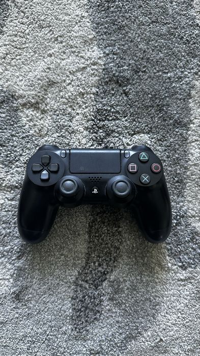 PS4 Slim 1TB + Comando Original + 3 Jogos + Cabos