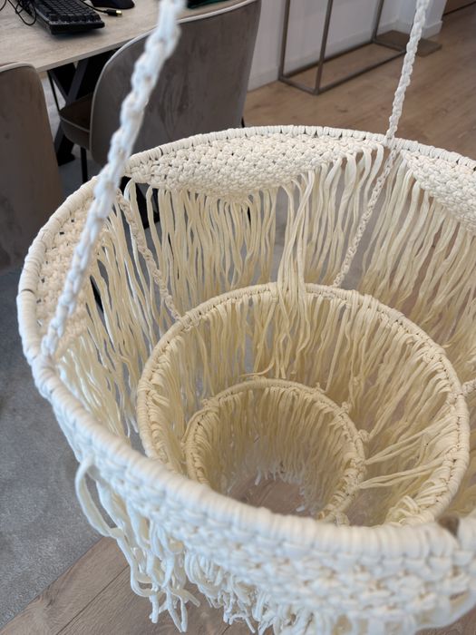 Duas medusas estilo macramé decorativas