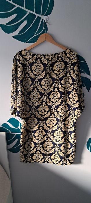 Wzorzysta sukienka mini M