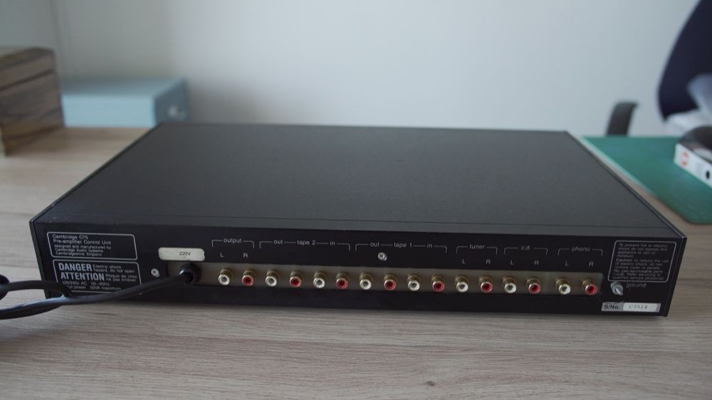 Cambridge C75 - Preamplifier64738940199682122