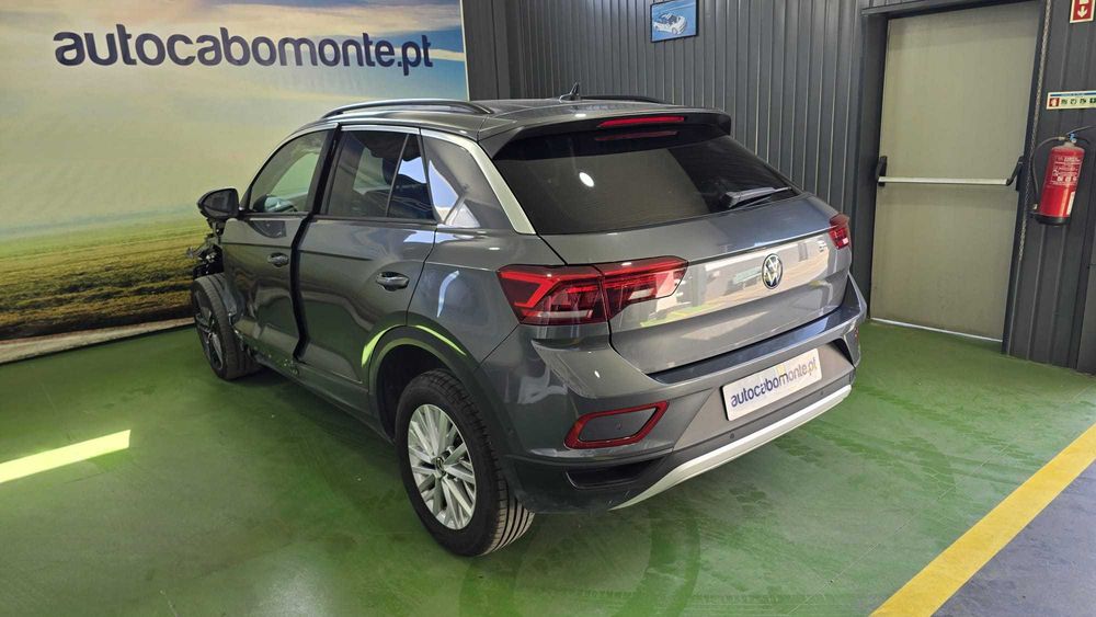 Volkswagen T-Roc 1.0 TSI  -  Salvado