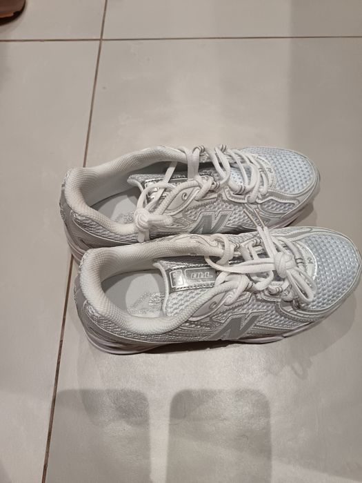 New Balance 740 White