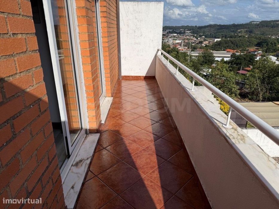 Moradia T3 em Oliveira São Mateus