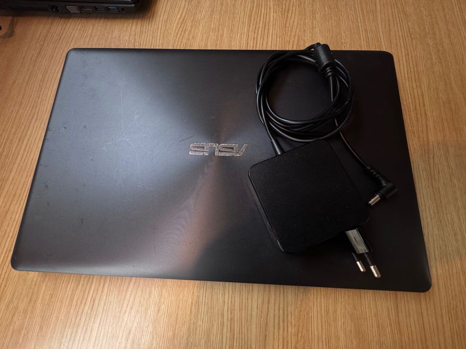Portátil Asus ótimo para estudos