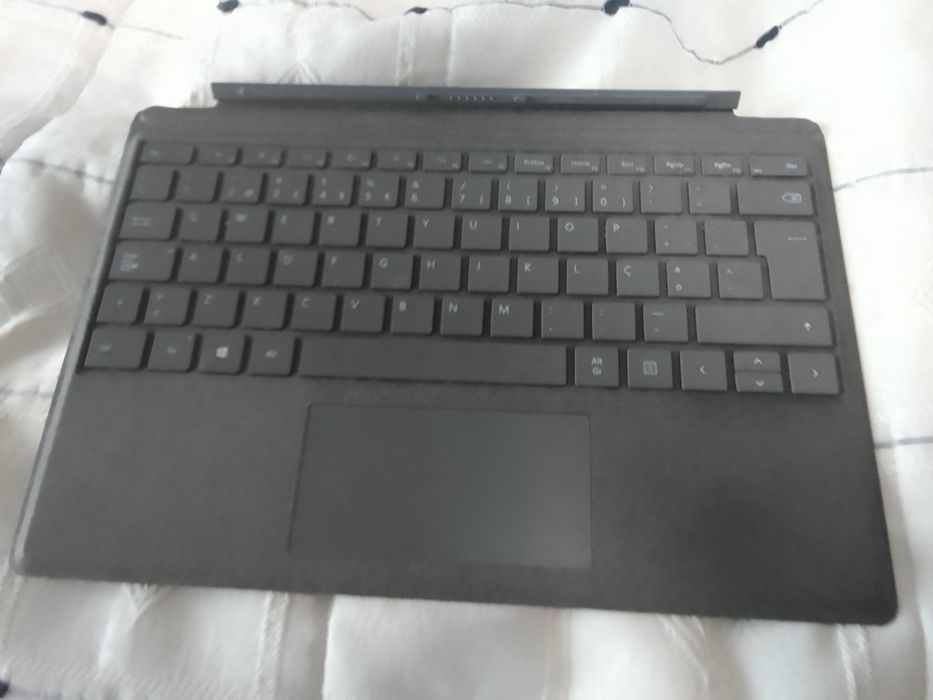 Capa/teclado Surface Pro para peças.