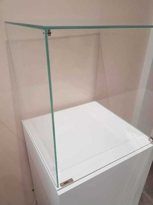 VITRINE • EXPOSITOR - CENTRO DE ÁGUEDA