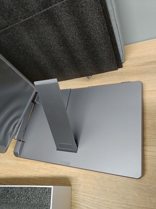 Potrójny monitor do laptopa 14" 1200p full HD