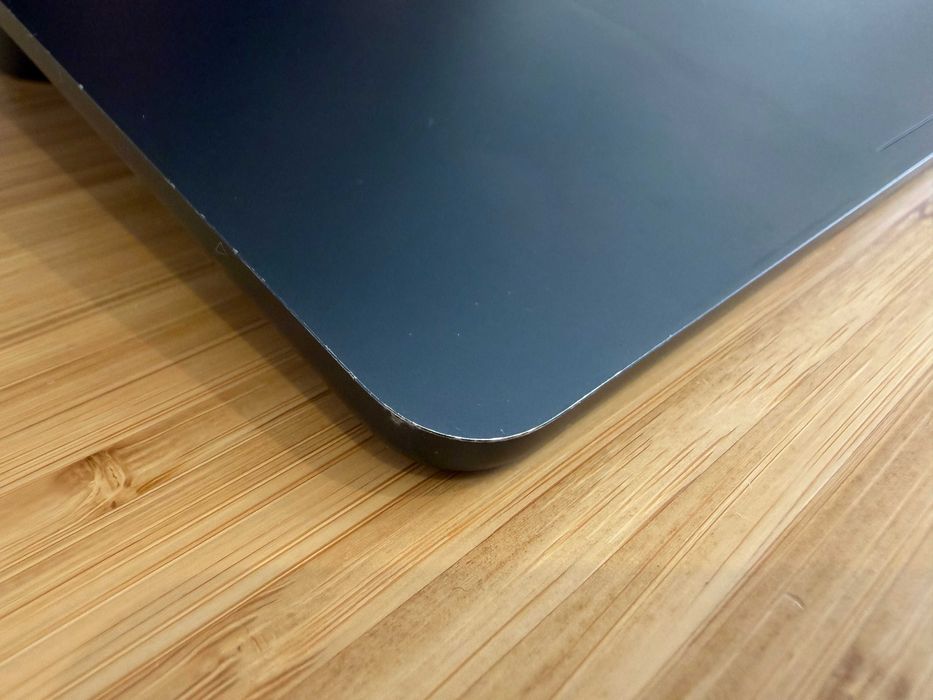 MacBook Air M2 13.6" - 512GB SSD - Midnight + Magic Mouse