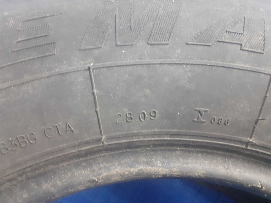 GREMAX 8000 Opona 225/70R15C 6.5 mm