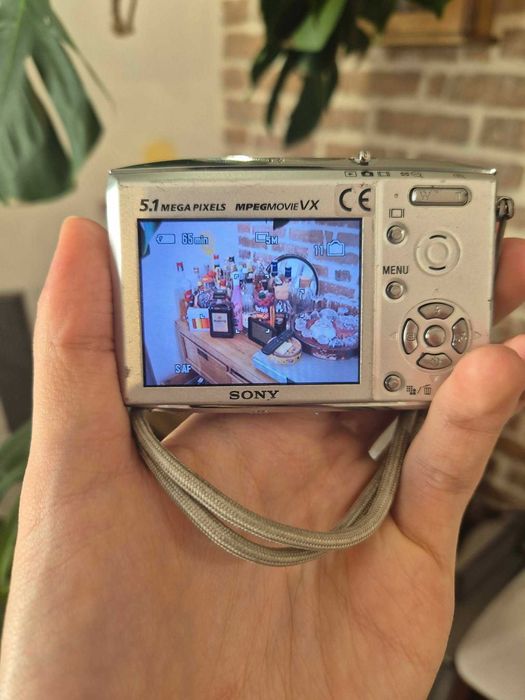 Sony Cyber-shot DSC-T5 | bateria + ładowarka | w pełni sprawny