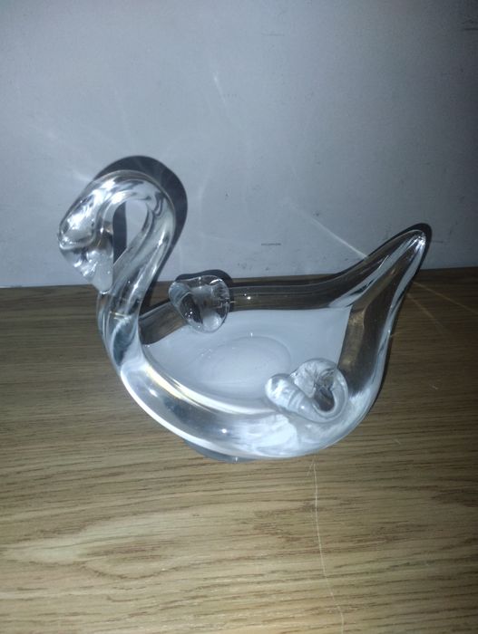 Popielniczka w kształcie łabędzia SZKŁO PRL