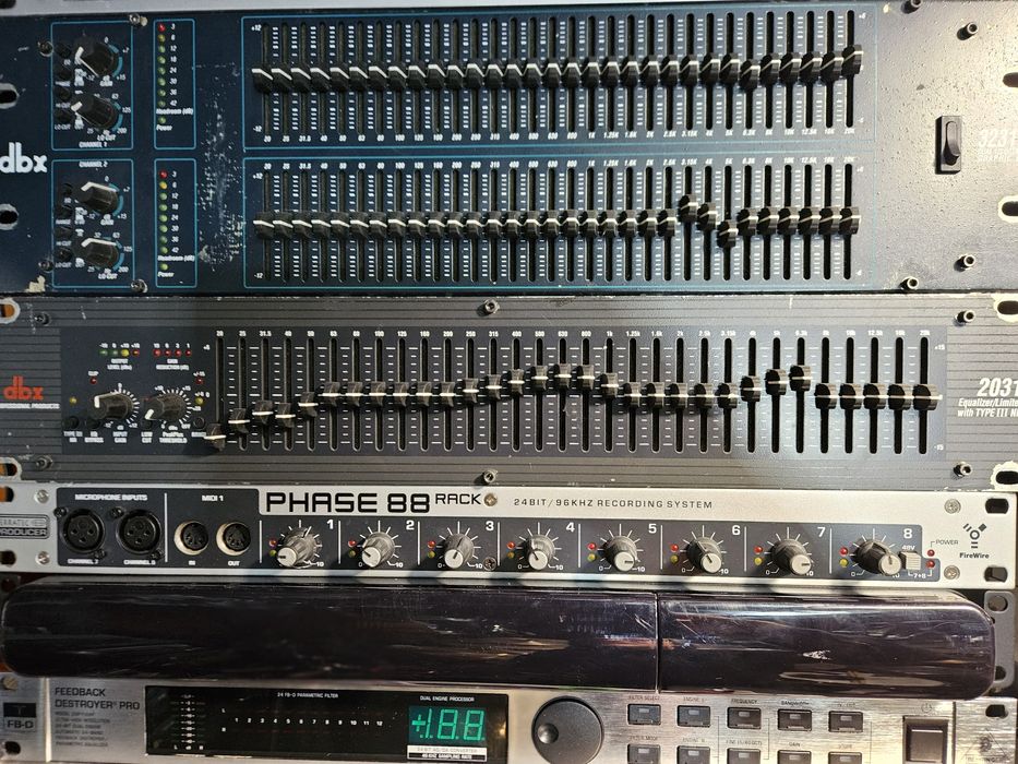 Equalizer,  korektor graficzny DBX 2031