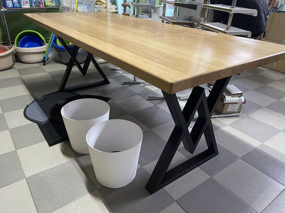 Стіл дубовий кухонний