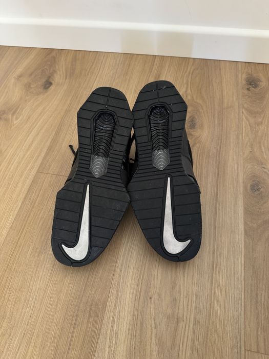 Używane Nike ramelos 4