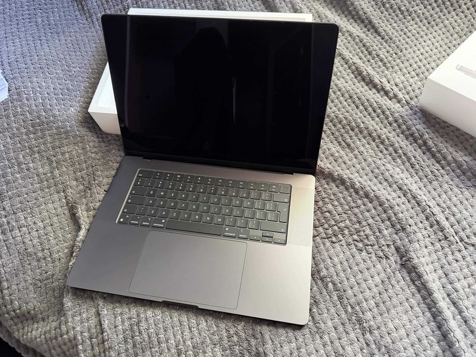 Apple MacBook Pro M4 Pro | Czarny | 48GB/512GB  + Ubezpieczenie
