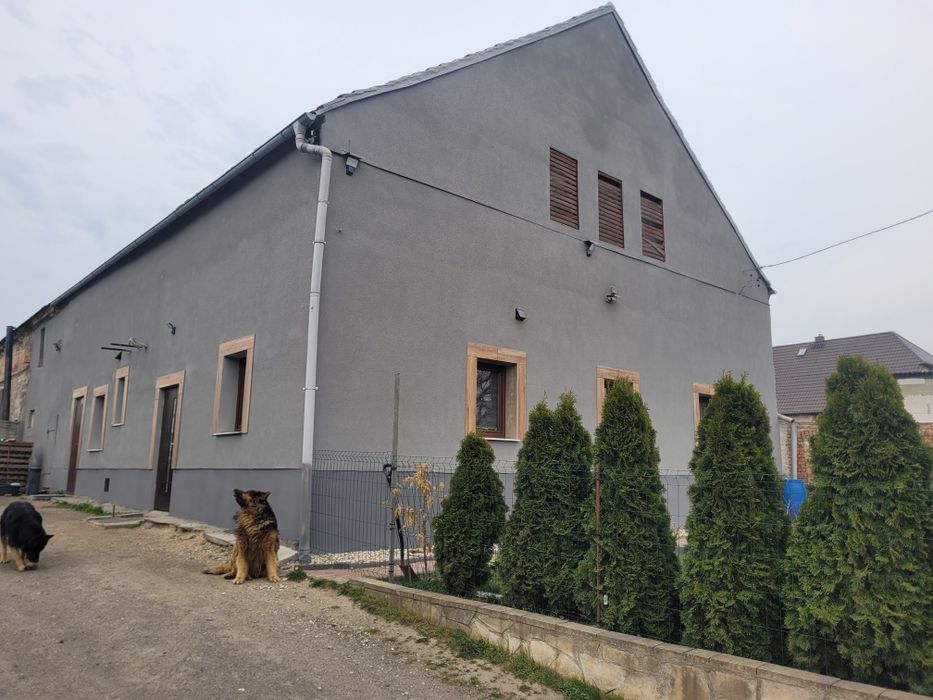 Budynek mieszkalny z 2 mieszkaniami i pomieszczeniem na imprezy czyrelax