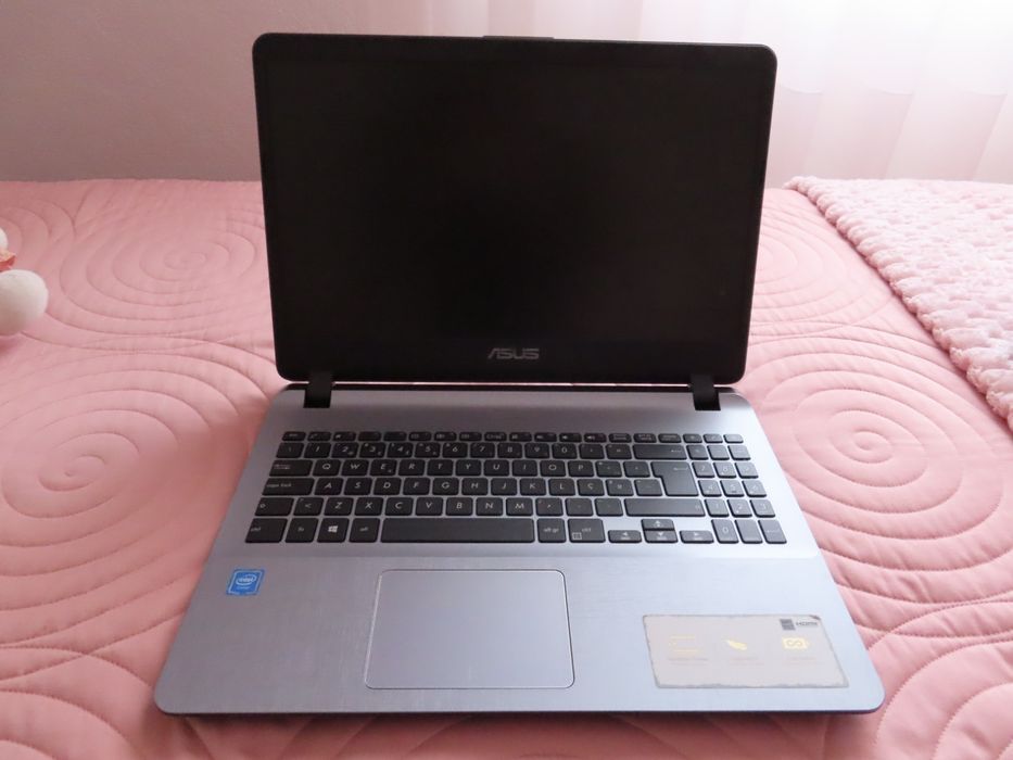 Computador ASUS F507MA