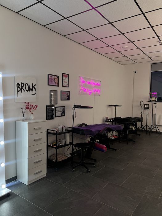 Оренда робочого місця / Столика / КУШЕТКА / ВІННИЦЯ