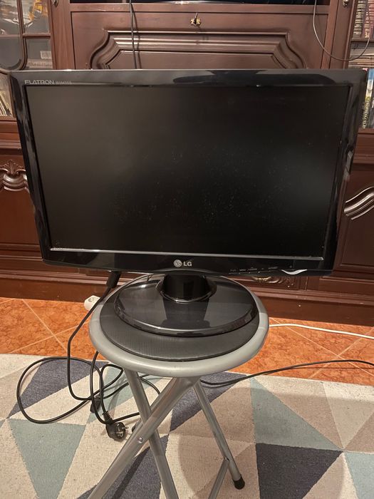 Monitor LG FLATRON W1943SS-PF 19'' VGA Preto