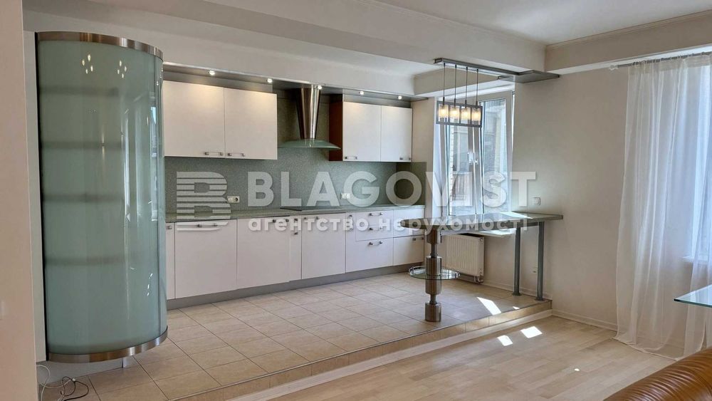 Центр!Володимирський собор!Парк Шевченка!Назарівська 7Б 3К/140м2