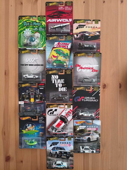 Zestaw 13 modeli Hot Wheels - Premium, Pop Culture, F1 i inne