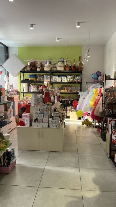 Продаж готового бізнесу — магазин подарунків та повітряних кульок