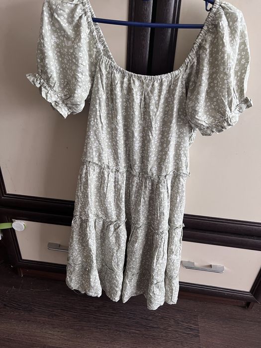 Сукня в квітковий принт Beyond words