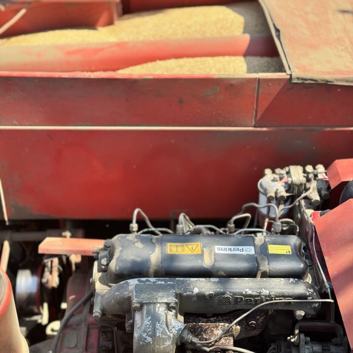 Комбайн Massey Ferguson 440