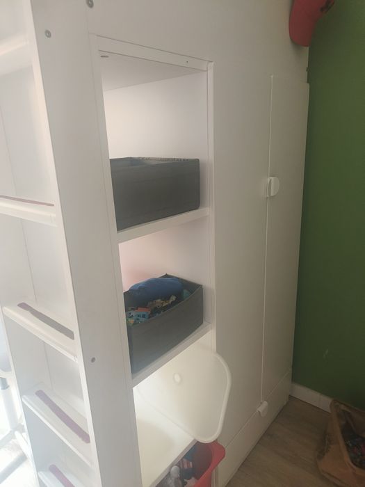 Beliche ikea com secretária