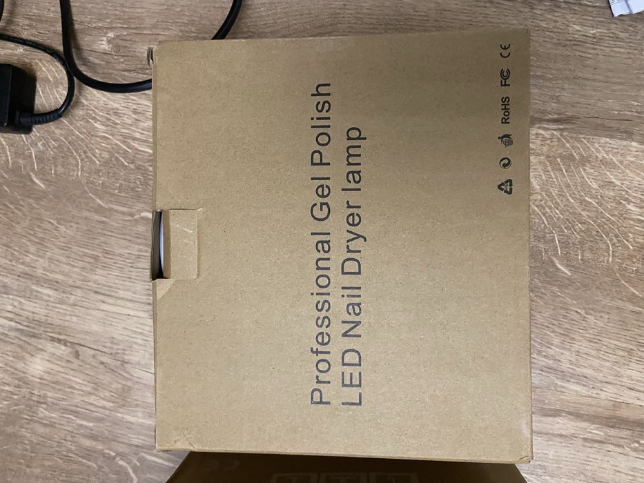 Лампа SUN для манікюру