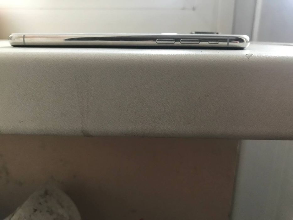 iPhone X для ремонту / запчастин, iCloud, битий екран