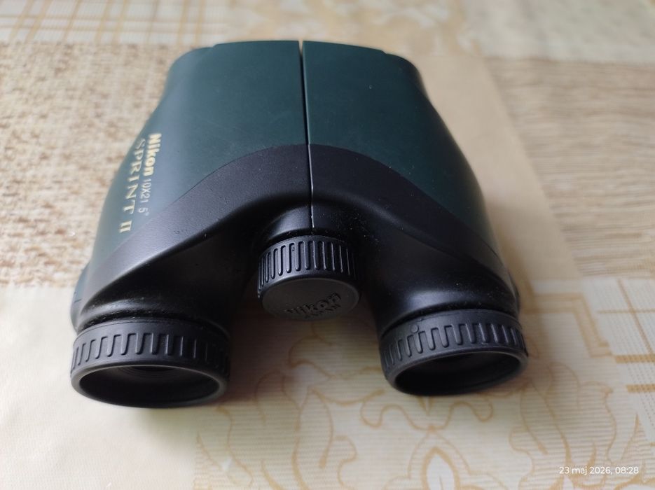 Lornetka Nikon 10x21